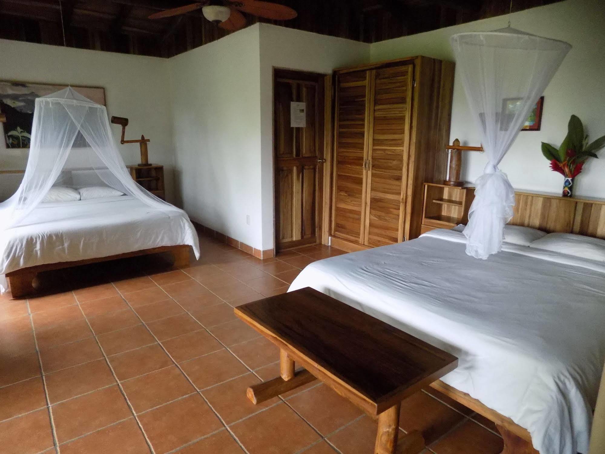 Rancho Margot Sustainable & Self Sufficient Eco Lodge El Castillo Exterior foto